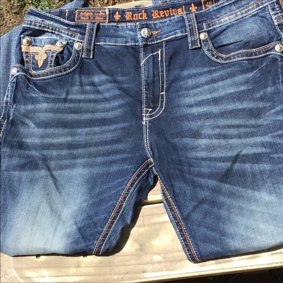 [SOLD] Rock Revival ‘Mario’ Straight 40 Dark Wash - Picture 7 of 8